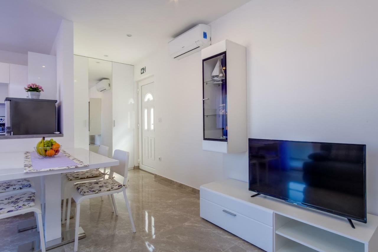 Apartmani Beatrice مالي لوشينغْ المظهر الخارجي الصورة