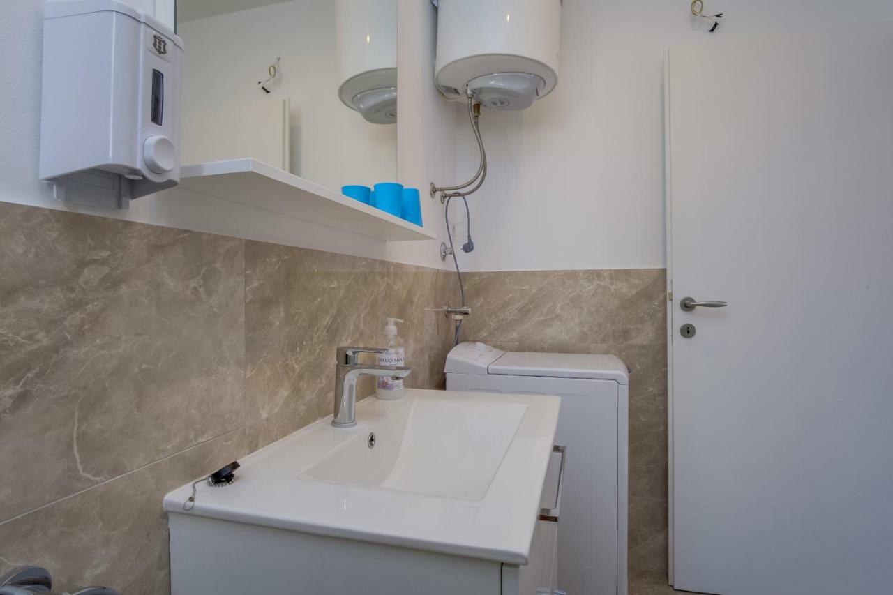 Apartmani Beatrice مالي لوشينغْ المظهر الخارجي الصورة