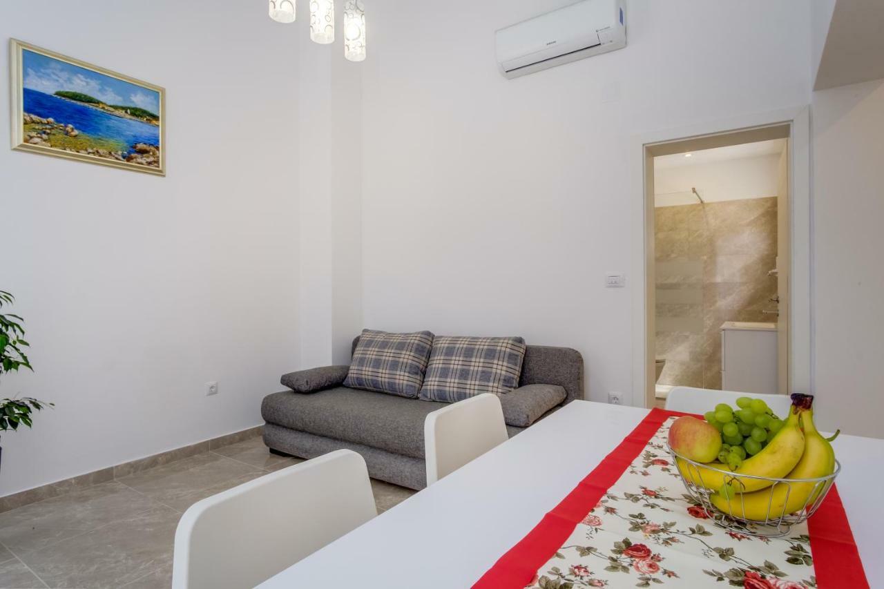 Apartmani Beatrice مالي لوشينغْ المظهر الخارجي الصورة